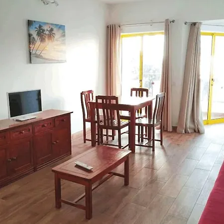 Apartamento Espacoso Perto Da Praia شقة